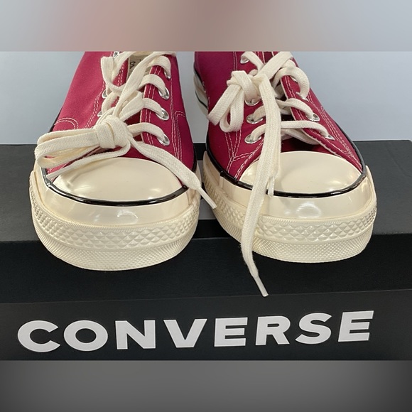 NEW Converse Chuck Taylor All-Star 70 Low MEN’S 13 Midnight Hibiscus 172143C - Picture 7 of 12